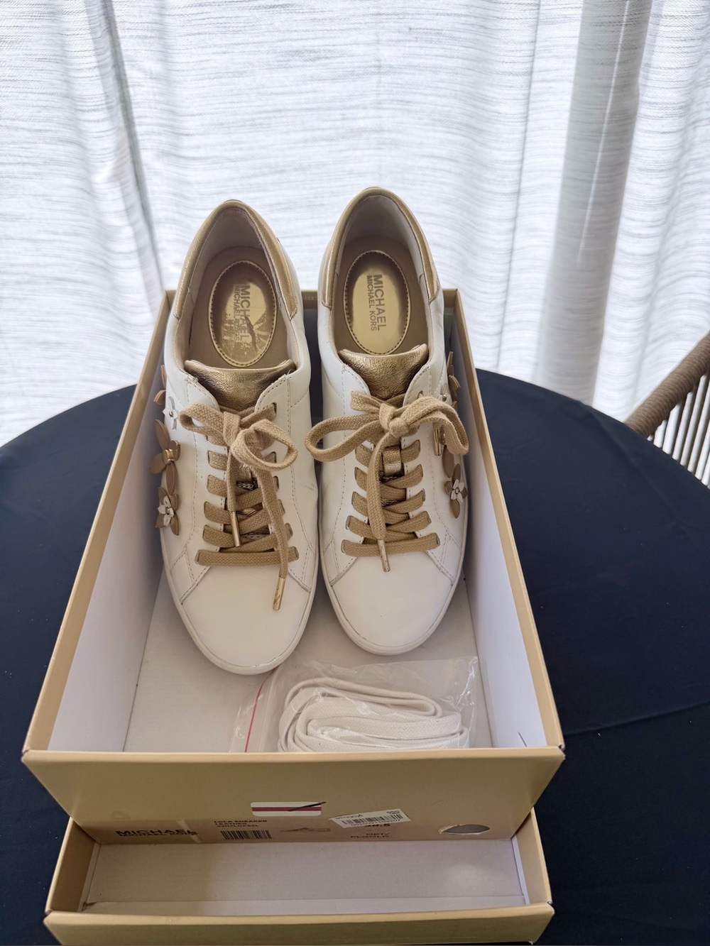 MICHAEL KORS Lola LEATHER SNEAKER WITH GOLD FLOWERS